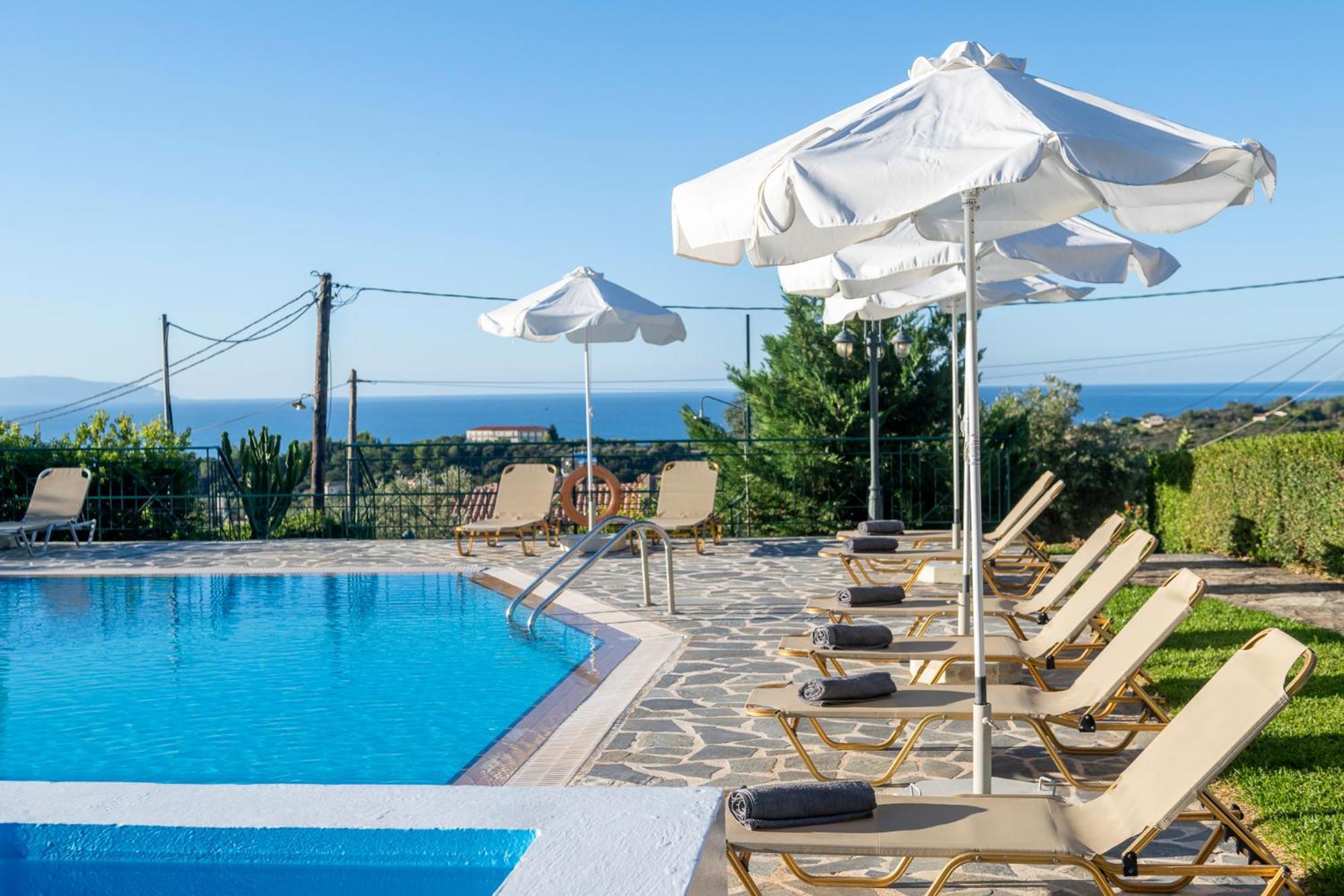 Kefalonian Mill - Oneira Villas Trapezaki  Bagian luar foto