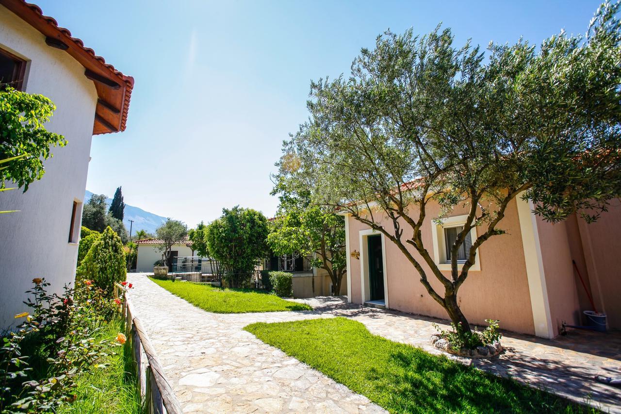 Kefalonian Mill - Oneira Villas Trapezaki  Bagian luar foto